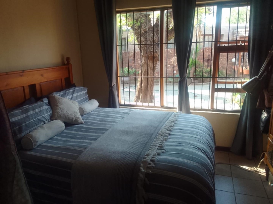 3 Bedroom Property for Sale in Langenhovenpark Free State